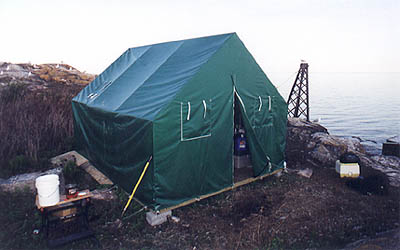 Special wind resistant tent